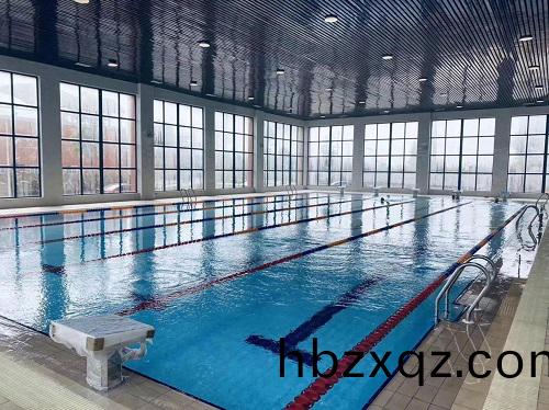 室(shi)內恆(heng)溫泳池