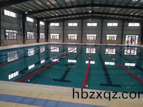 學校室內(nei)恆溫(wen)泳池