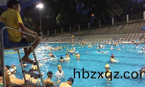 高校遊泳池也要安裝水(shui)處理(li)設備才能更好地維護泳池水質