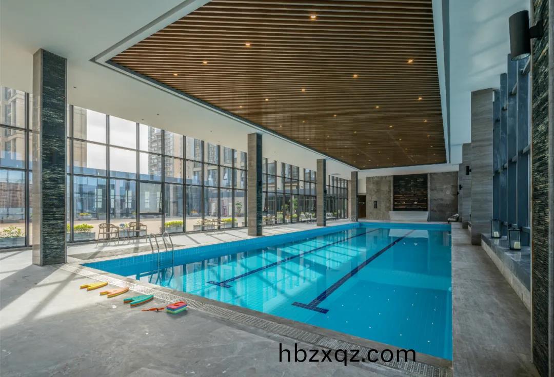 國惠大酒店(dian)泳池採用愛尅設備