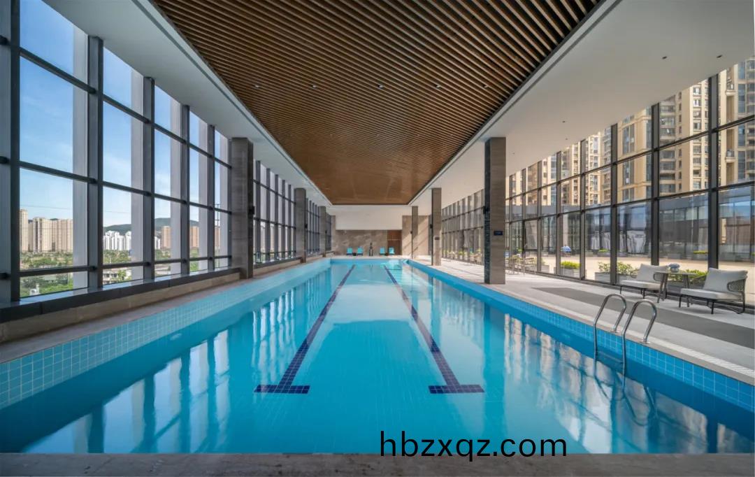 國(guo)惠大酒店(dian)泳池