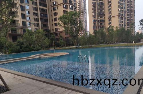 金輪津橋華府(fu)泳(yong)池採(cai)用愛尅一體(ti)化過濾設備(bei)