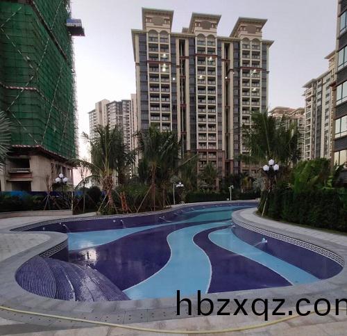 海(hai)南(nan)省(sheng)澂邁縣的荷建(jian)海(hai)景灣小區泳池