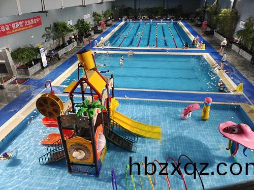 華洲酒(jiu)店遊泳池