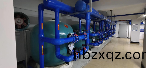 整齊排列(lie)的過濾砂(sha)缸