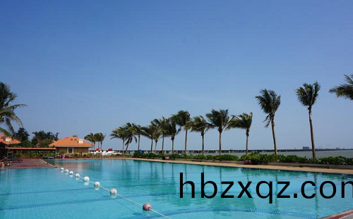 海灘遊(you)泳池